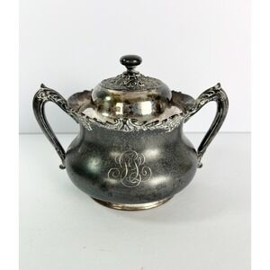 Vintage‎ Reed and Barton 3516 Silver Plated Sugar Bowl W/Lid ornate dark decor